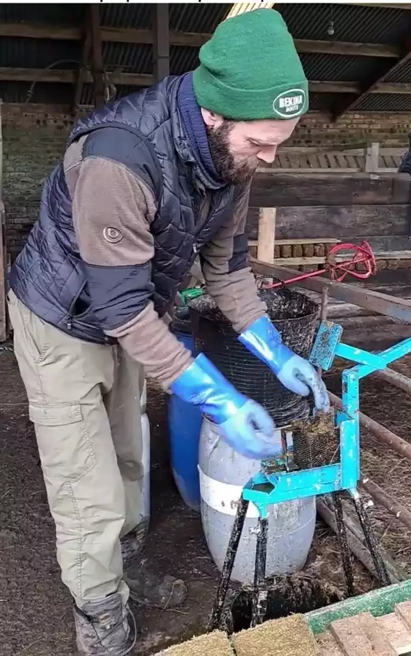 Stu Multimate Briquette Maker